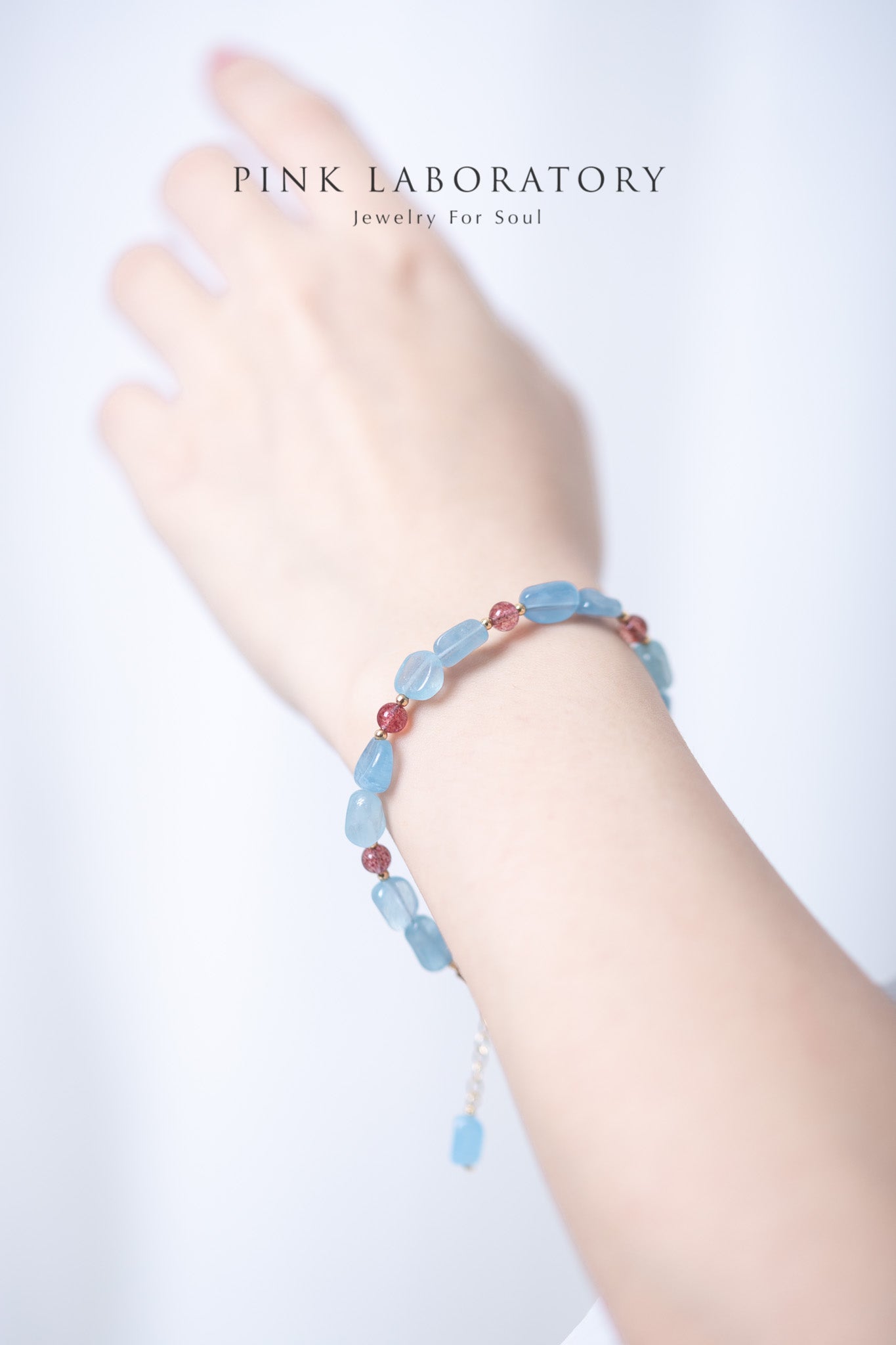 海藍寶草莓晶手鍊